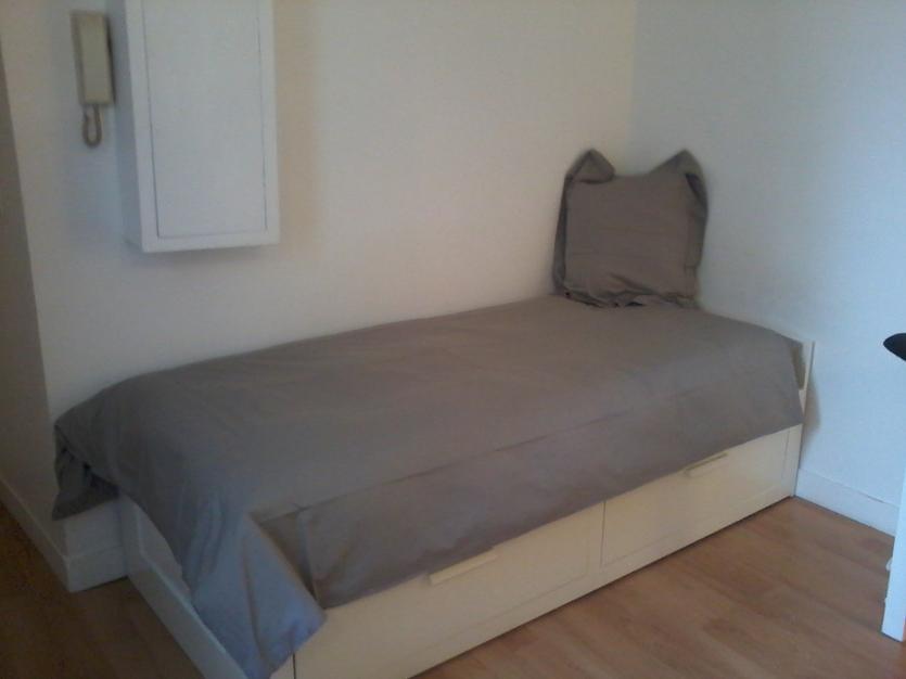 bed_made.jpg